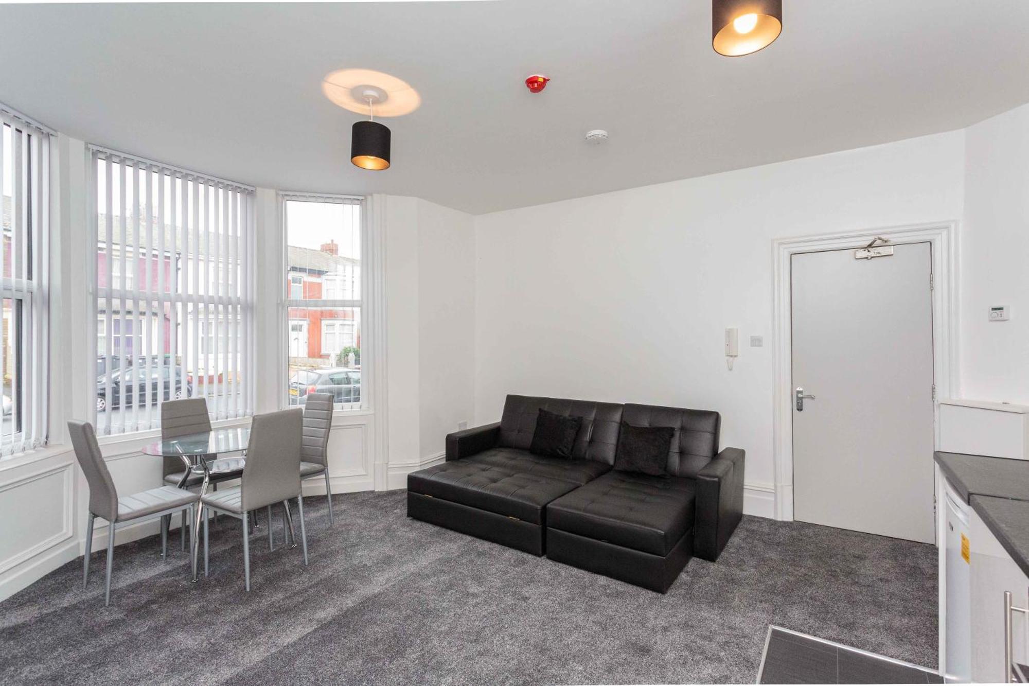 Cherry Property - Berry Apartments Blackpool Ruang foto