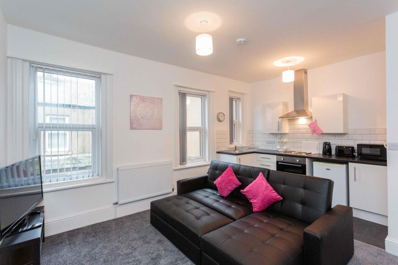 Cherry Property - Berry Apartments Blackpool Bagian luar foto